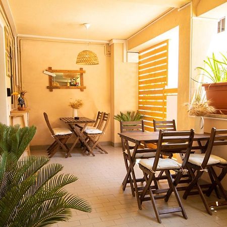 Resilienza Tropical Apartments & Room Porto SantʼElpidio Buitenkant foto