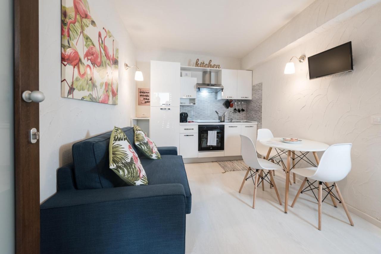 Resilienza Tropical Apartments & Room Porto SantʼElpidio Buitenkant foto