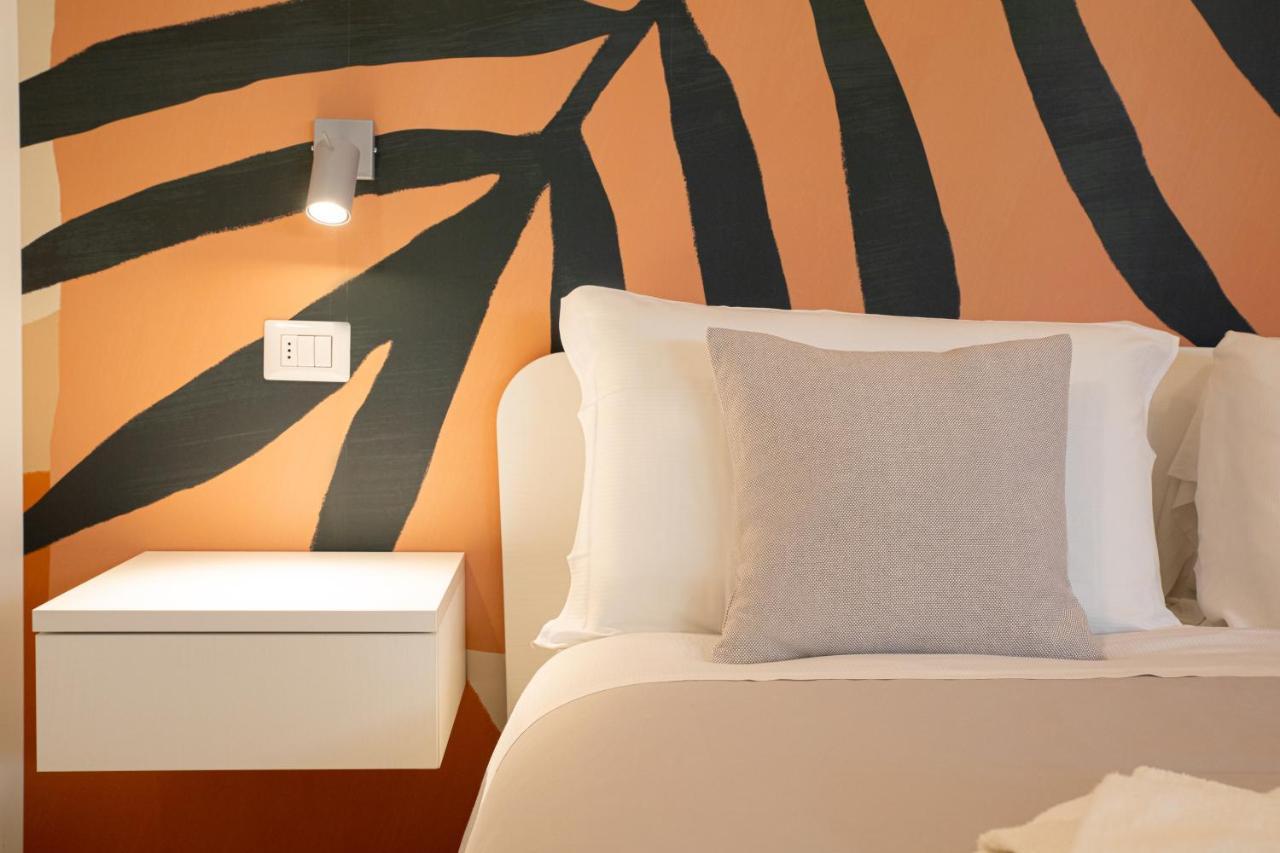 Resilienza Tropical Apartments & Room Porto SantʼElpidio Buitenkant foto