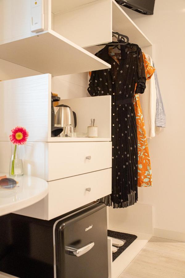 Resilienza Tropical Apartments & Room Porto SantʼElpidio Buitenkant foto