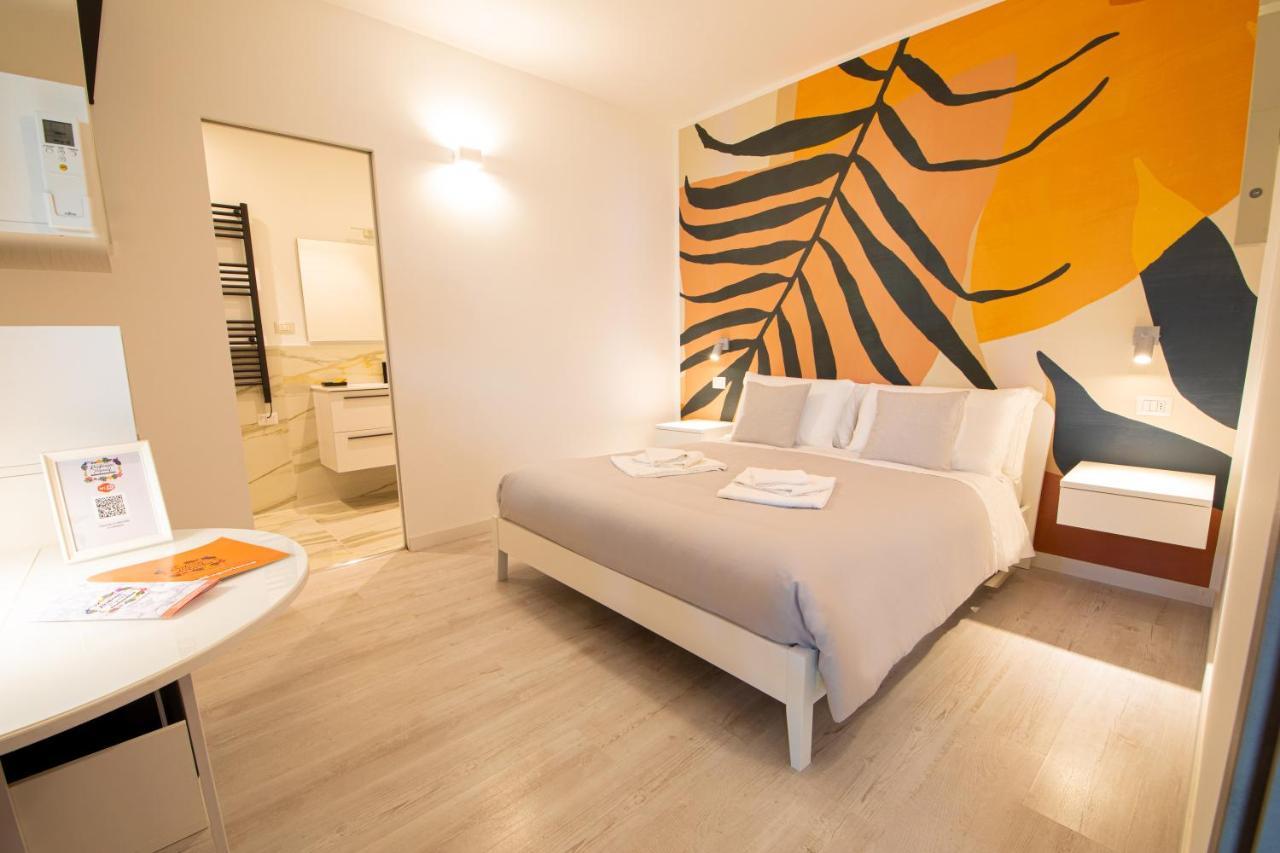 Resilienza Tropical Apartments & Room Porto SantʼElpidio Buitenkant foto