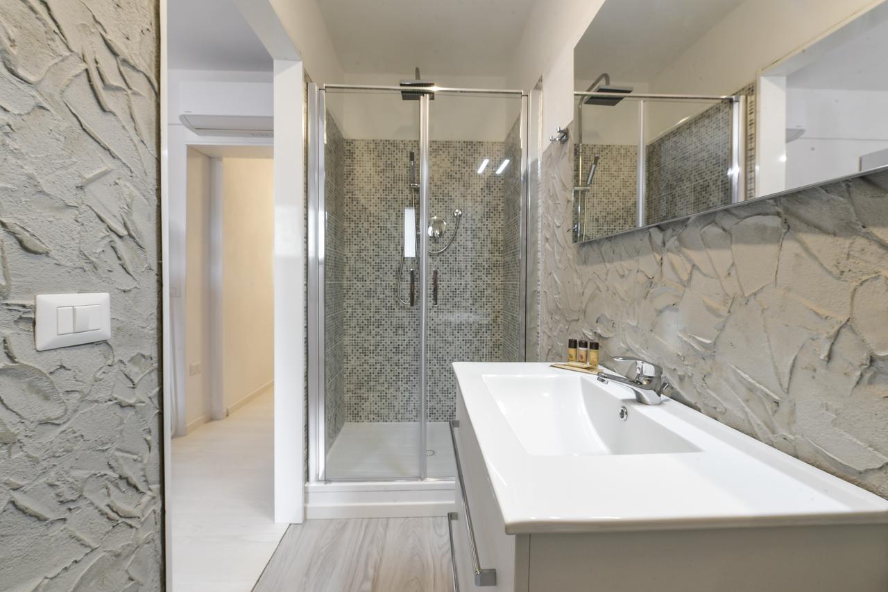 Resilienza Tropical Apartments & Room Porto SantʼElpidio Buitenkant foto