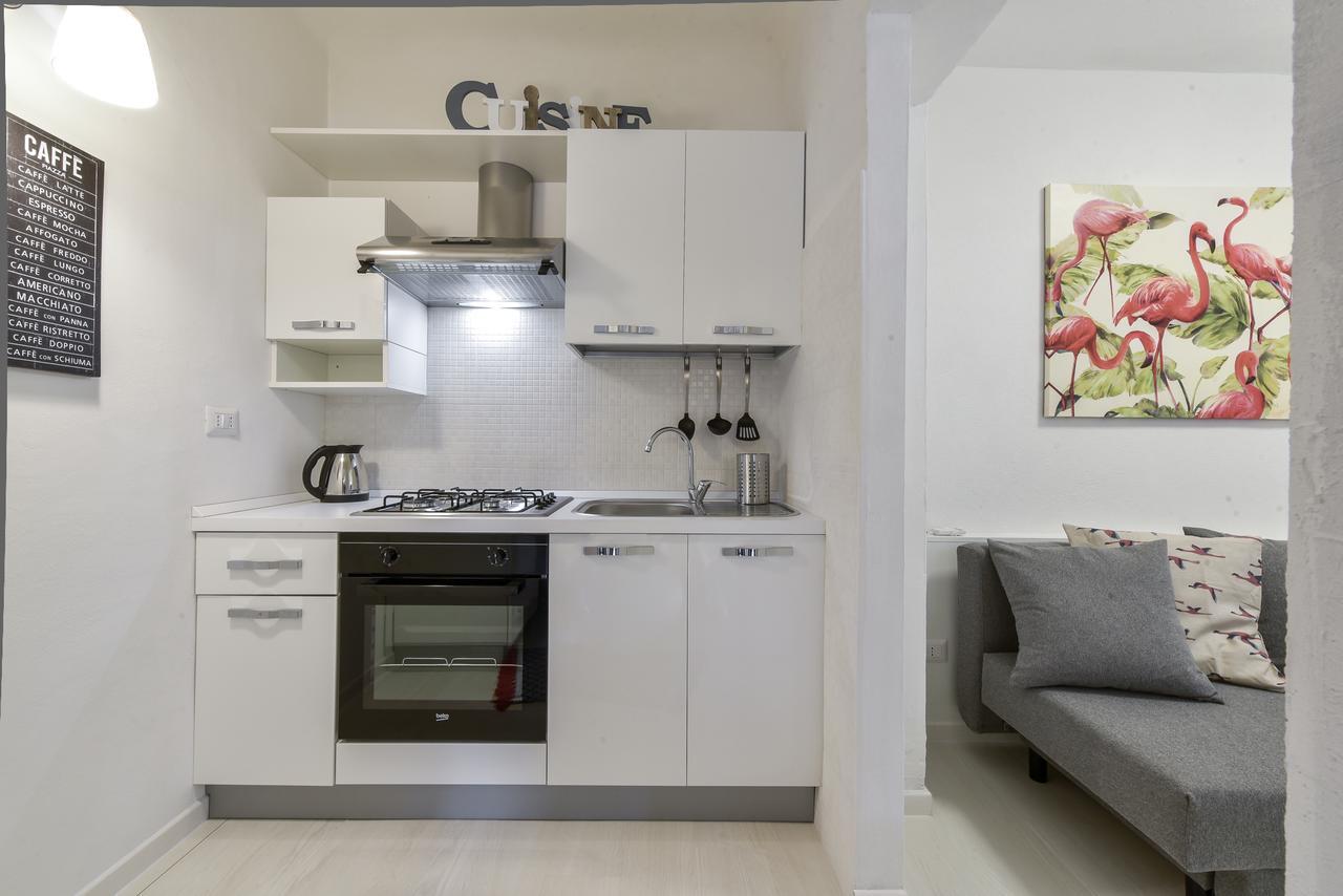 Resilienza Tropical Apartments & Room Porto SantʼElpidio Buitenkant foto